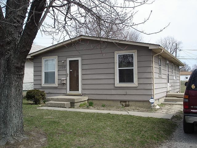 1st image of 1129 Madeira St