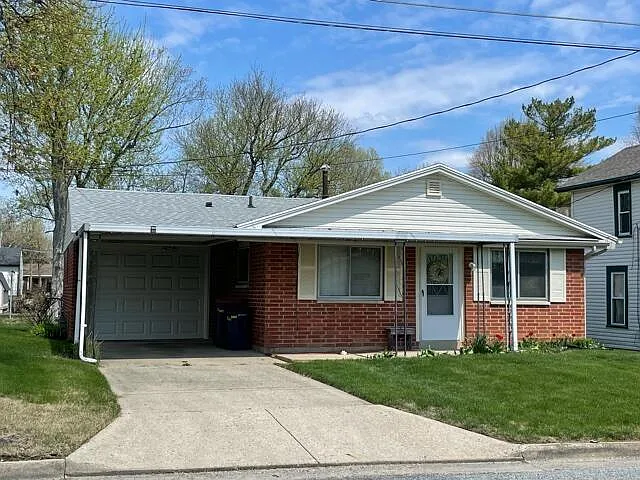 1127 Anderson St photo 1