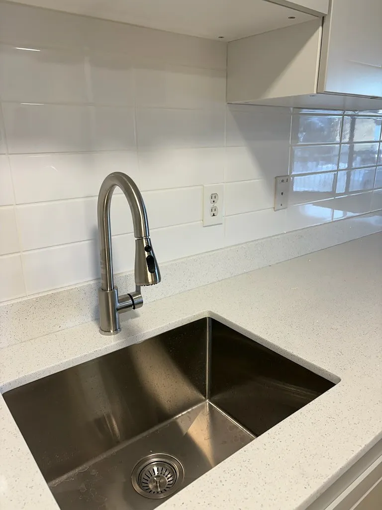 Lincoln Manor — Photo 2