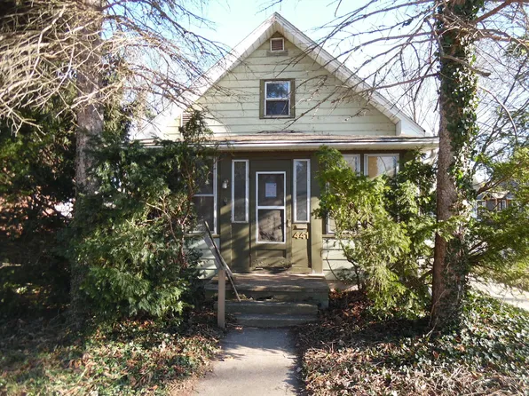 441 S 4th St, Chesterton, IN 46304