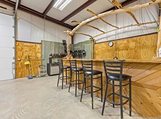 556 Spicer Loop, Kerrville, TX 78028