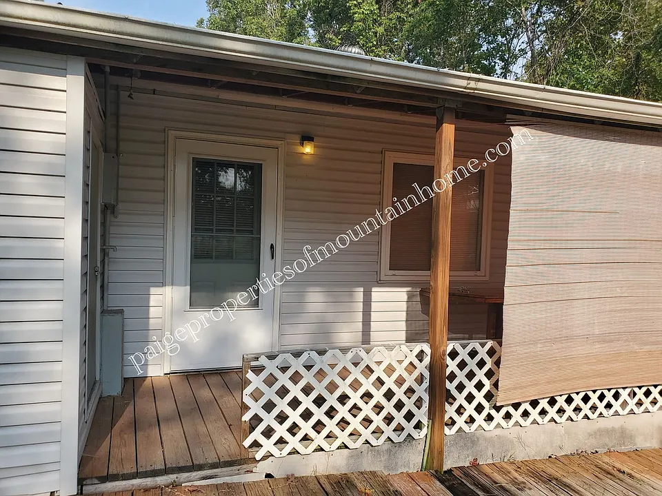 49 Christopher Ln