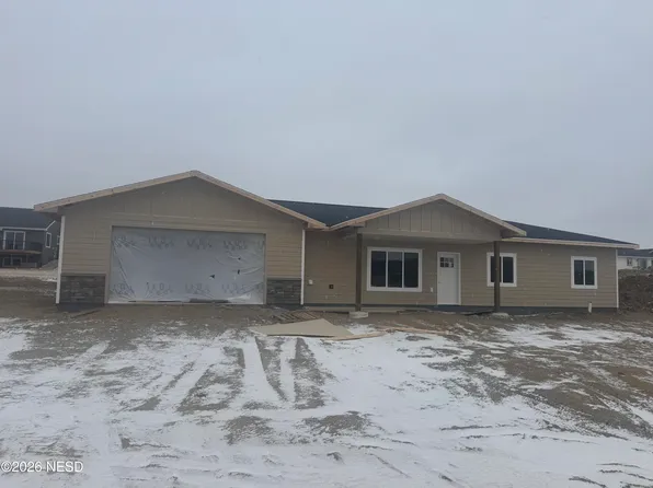 1700 Grant Dr, Watertown, SD 57201
