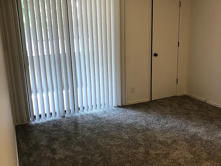 9009 S Delaware Ave #404 — Photo 6