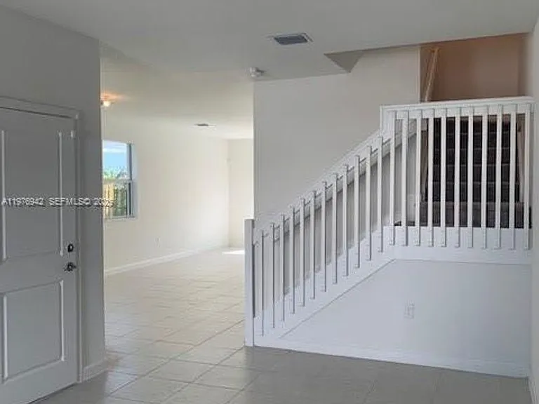 2608 SE 11th St #2608 — Photo 3