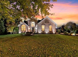 17820 Keystone Bluff Ct, Chesterfield, MO 63005