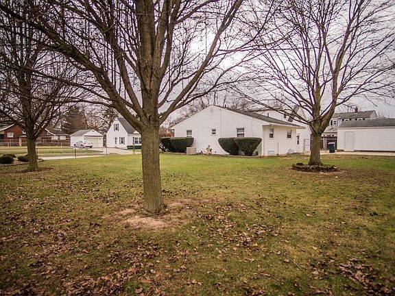 2nd image of 2871 Ellet Ave