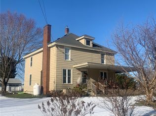 1049 Lamson Rd, Phoenix, NY 13135