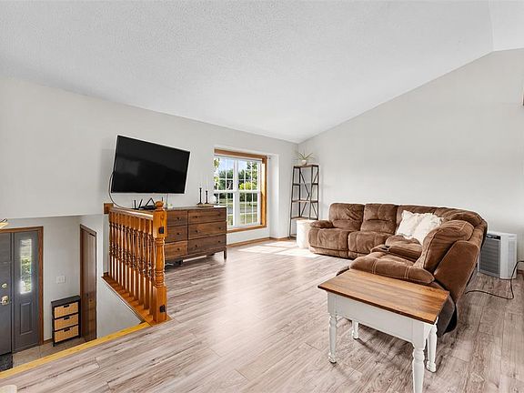 5th image of 4833 147th Street