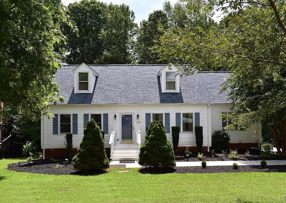 1st image of 204 Whistlewood Ct