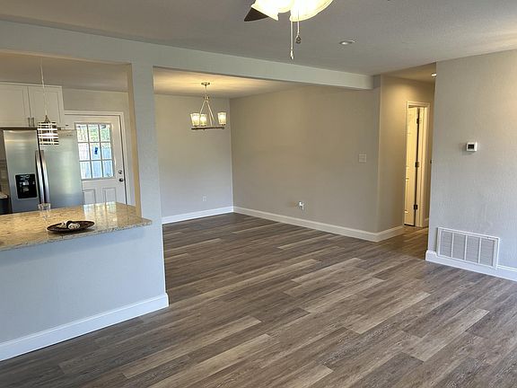5th image of 8162 Imperial Dr