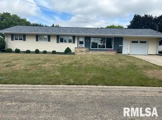 518 Christopher St, Morrison, IL 61270