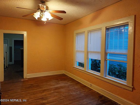5th image of 2817 SELMA Street