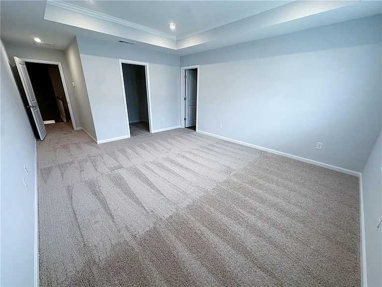 483 Crown Dr — Photo 13