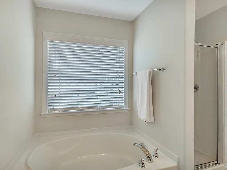 208 Ventura Pl — Photo 16
