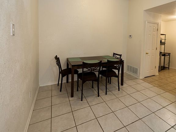 5th image of 4204 Alleeta Dr #B