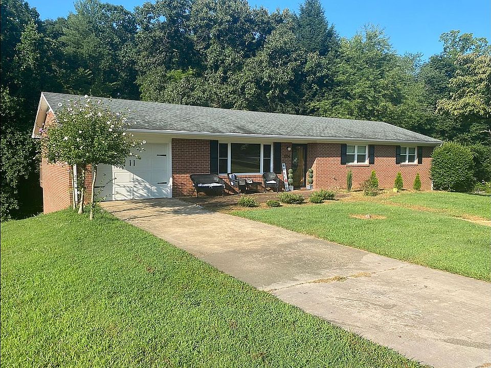 1st image of 1704 Bentbrook Dr