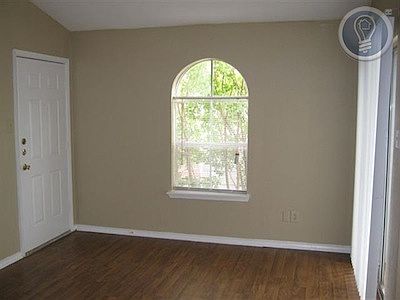 2nd image of 502 W Longspur Blvd