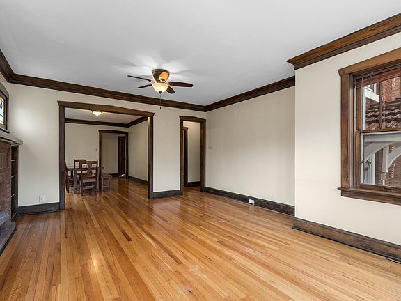 3rd image of 1106 S Oak Park Ave Unit 1