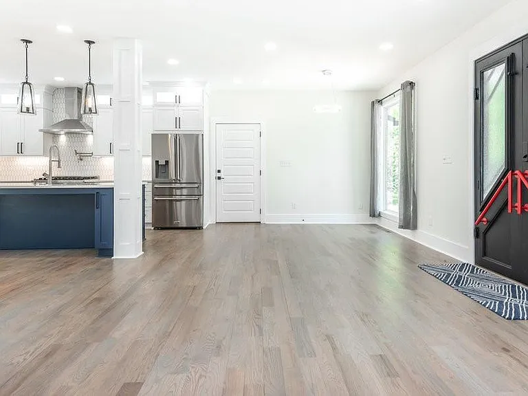 4056 Ashford Dunwoody Rd NE — Photo 11