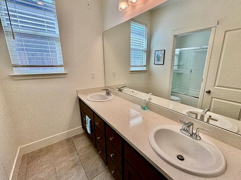 1121 Pearl Dr — Photo 10