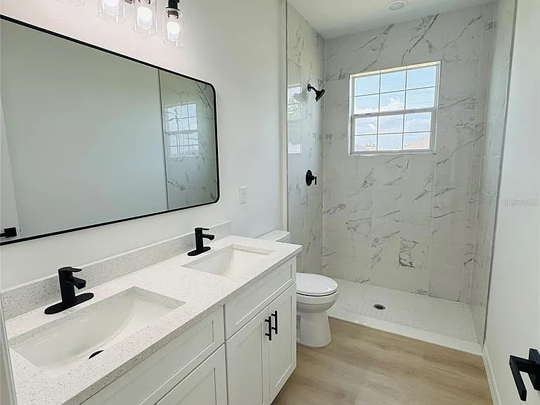 602 Desmoines Ct — Photo 8