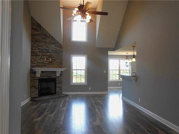 2nd image of 107 Fox Xing Lot 107
