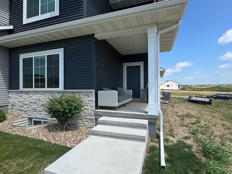 1st image of 641 Catherine Dr
