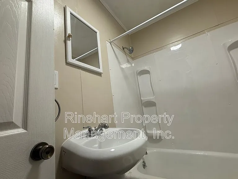 242 Cherry Rd S — Photo 14