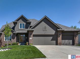 17504 L St, Omaha, NE 68135