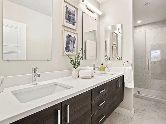 5th image of 425 Lagrange St #210A