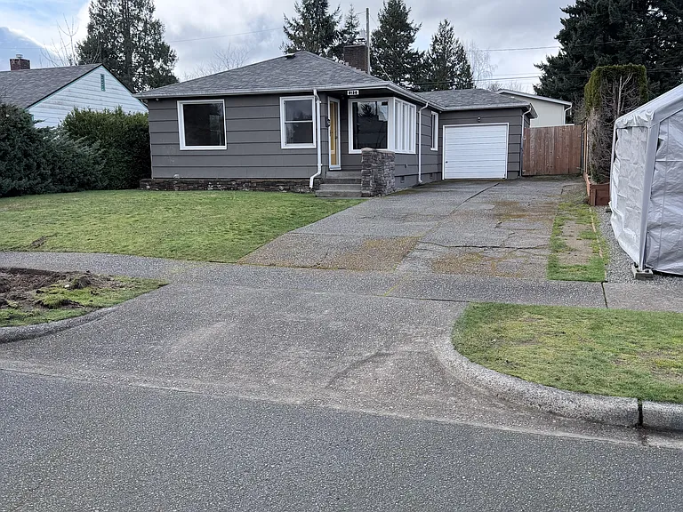 3138 N Mullen St — Photo 1