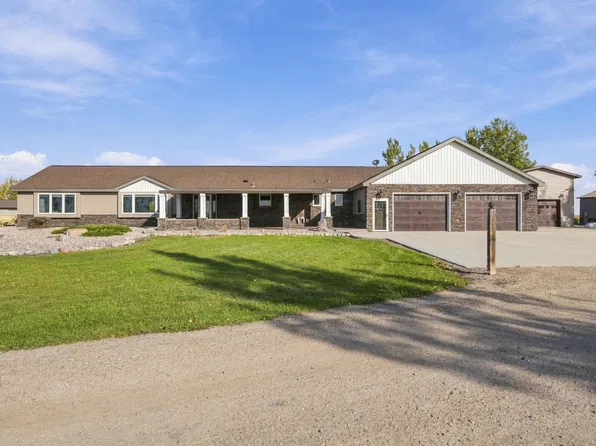 16405 18th St SE, Gardner, ND 58036
