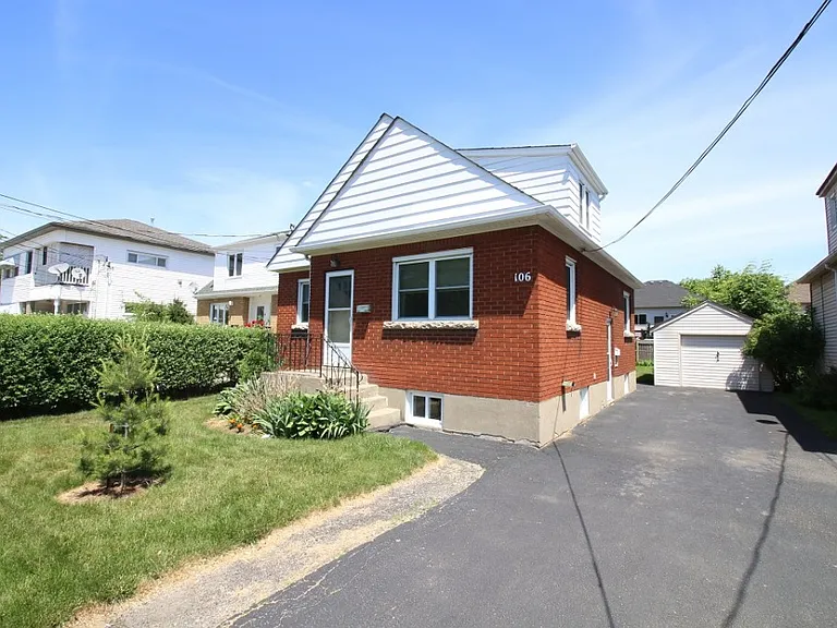 106 Haig St — Photo 18
