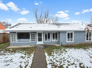 1323 E 15th St, The Dalles, OR 97058