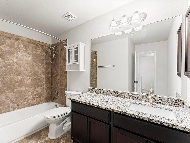 2590 Magnolia Fair Way — Photo 24