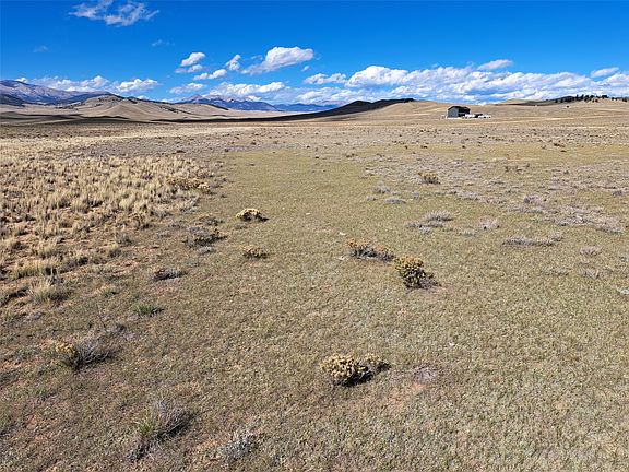 4th image of 00 Vaquero Way