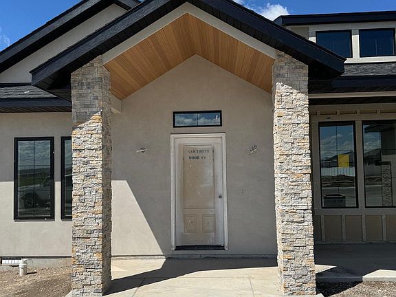 2nd image of 1234 Northridge Way