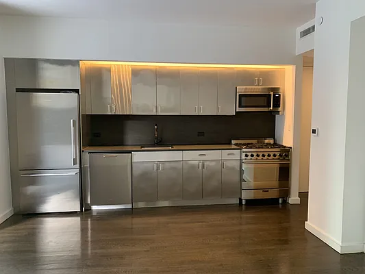 Rented by Douglas Elliman | media 16