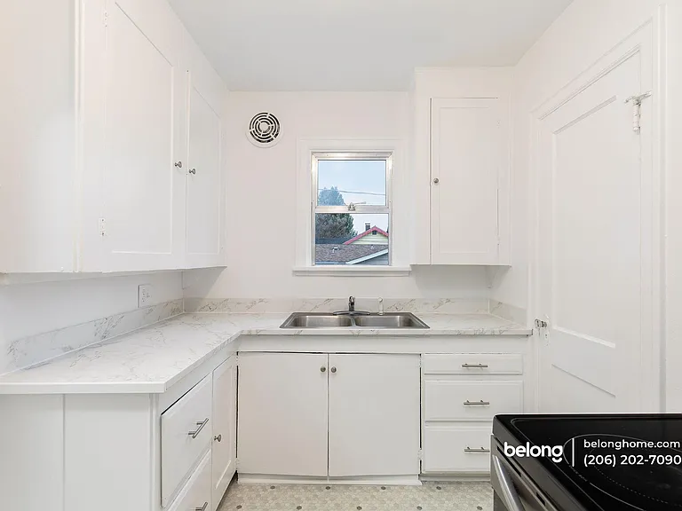 9227 Evanston Ave N — Photo 13