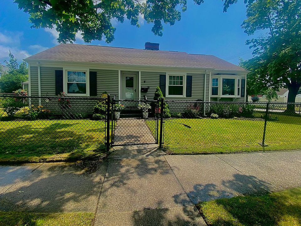 1st image of 78 Caswell St