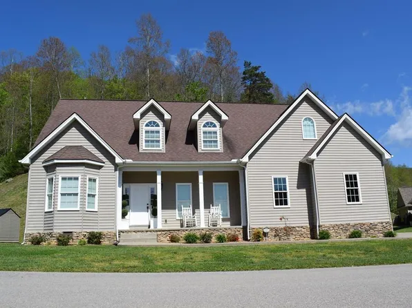 122 Mulberry Ln, Pikeville, KY 41501