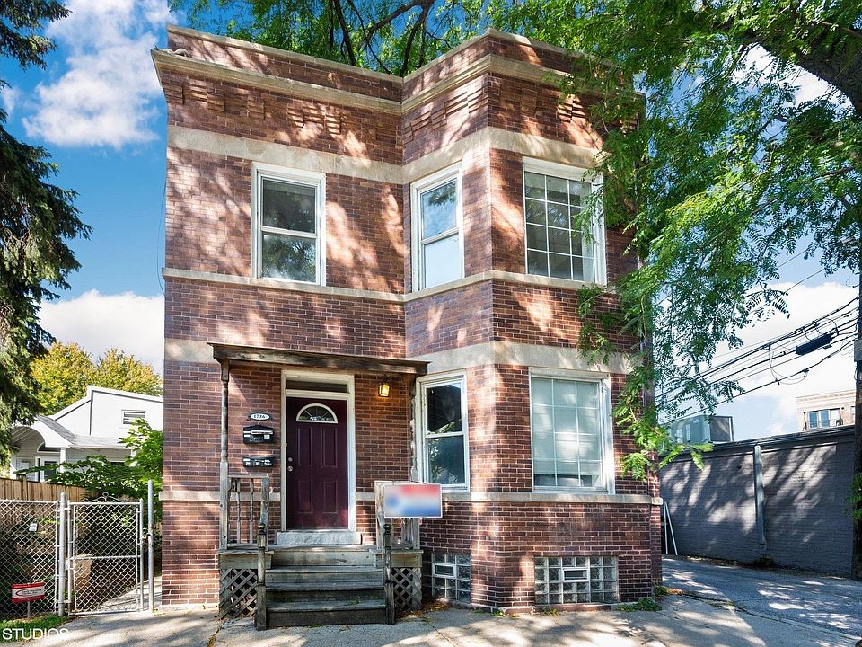 1st image of 1736 W Newport Ave #2