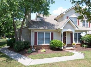 135 Ridge Wood Dr, Hampton, VA 23666