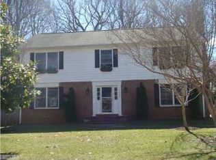 3421 Deep Green Dr, Greensboro, NC 27410