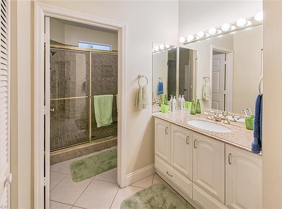 2nd image of 290 Emerald Bay Cir Unit L6
