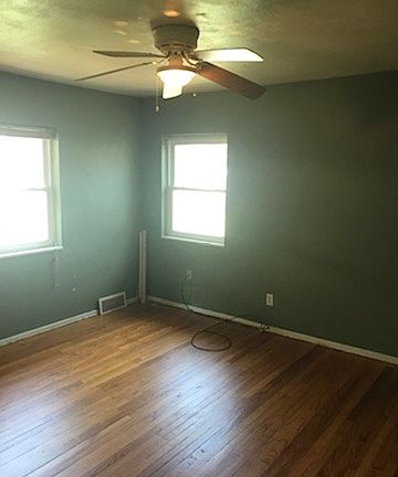 5th image of 131 Lincoln Ave