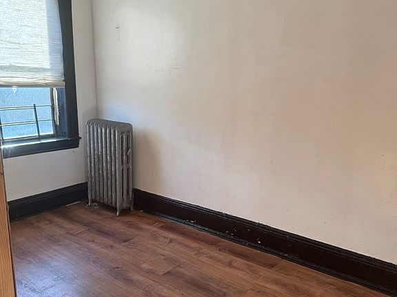 5th image of 1085 Sutphin Blvd #2