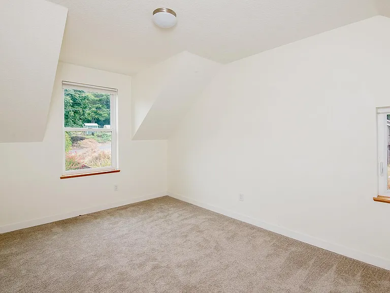 8604 NE Beech St #B — Photo 11