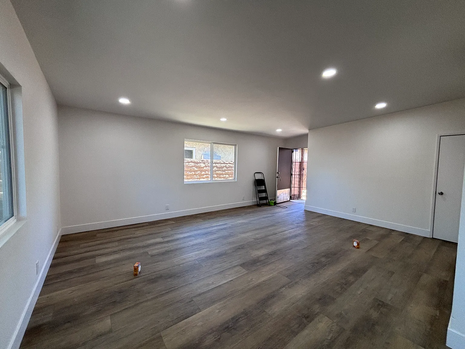 2 bed, 1166 sqft, $2,100 — Photo 4